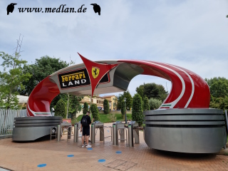Eingang Ferrari Land